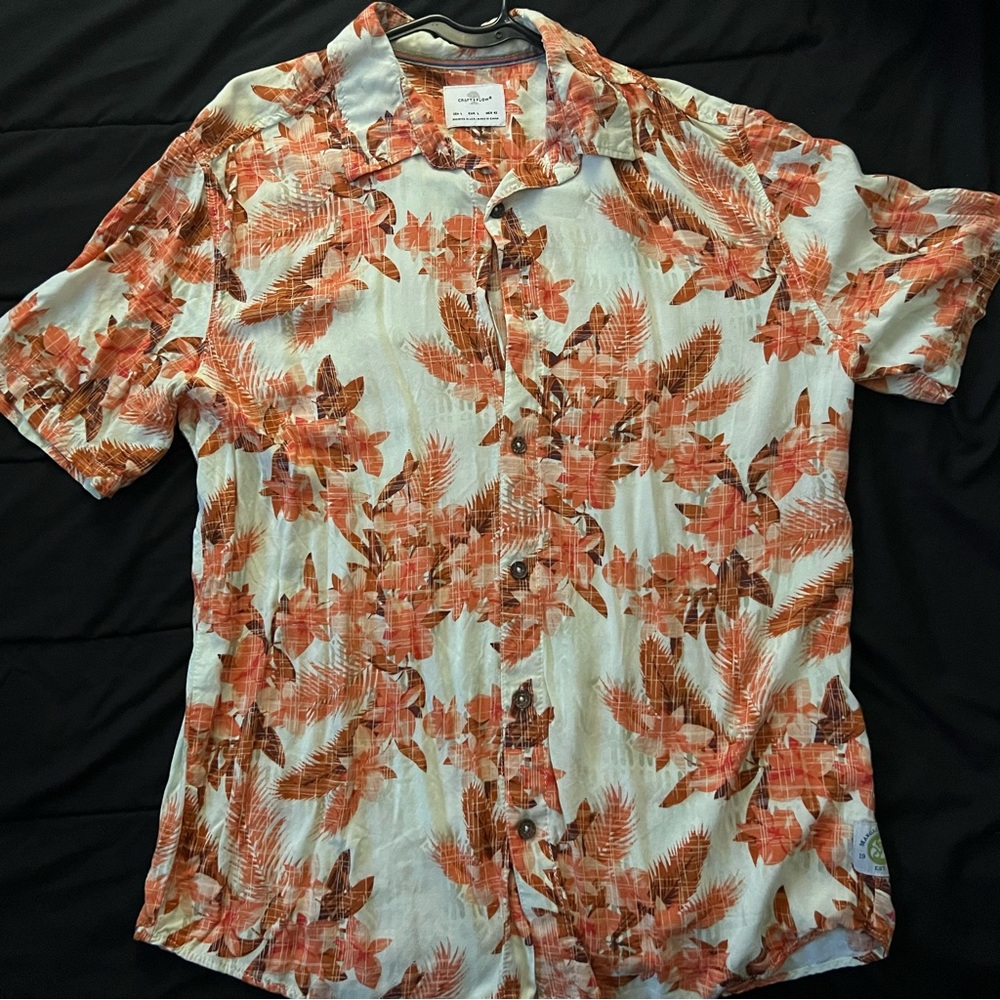 FLORAL BUTTON UP